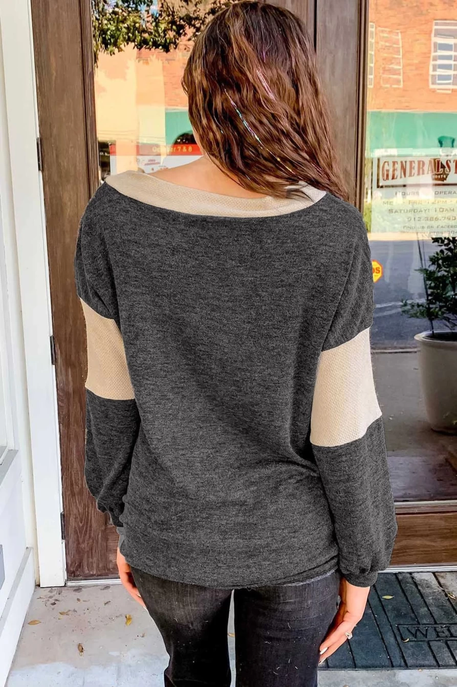 Shewin Women's Black Contrast V-Neck Colorblock Long Sleeve T-Shirt
