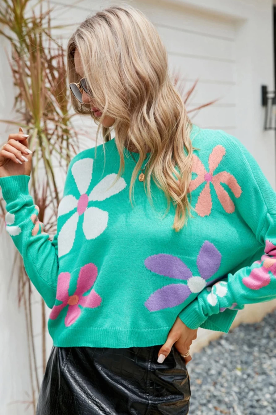 Shewin Women's Green Floral Print Round Neck Sweater with Contrast Trim