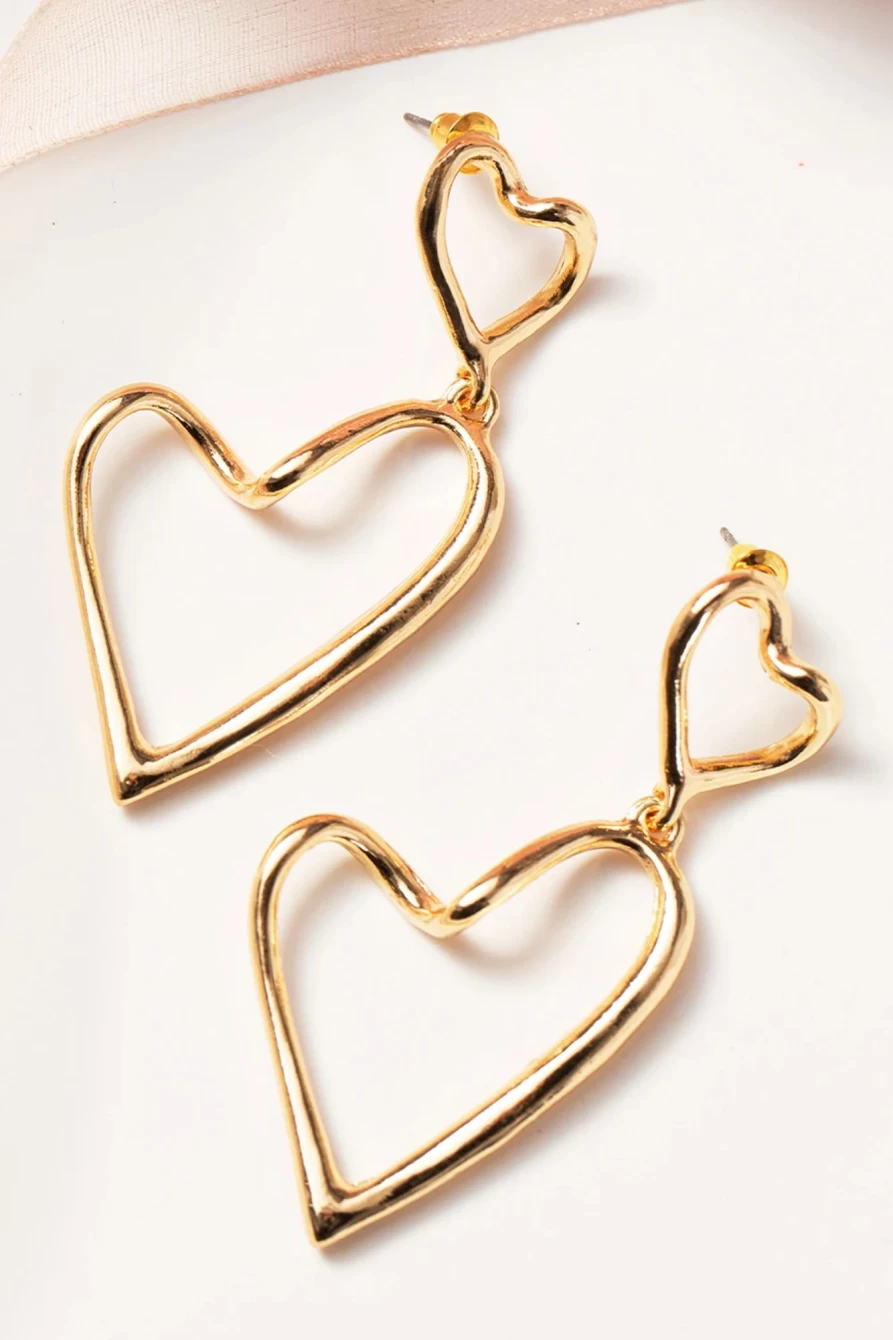 Shewin Gold Irregular Heart Stud Earrings for Women - Unique Alloy Fashion Earrings