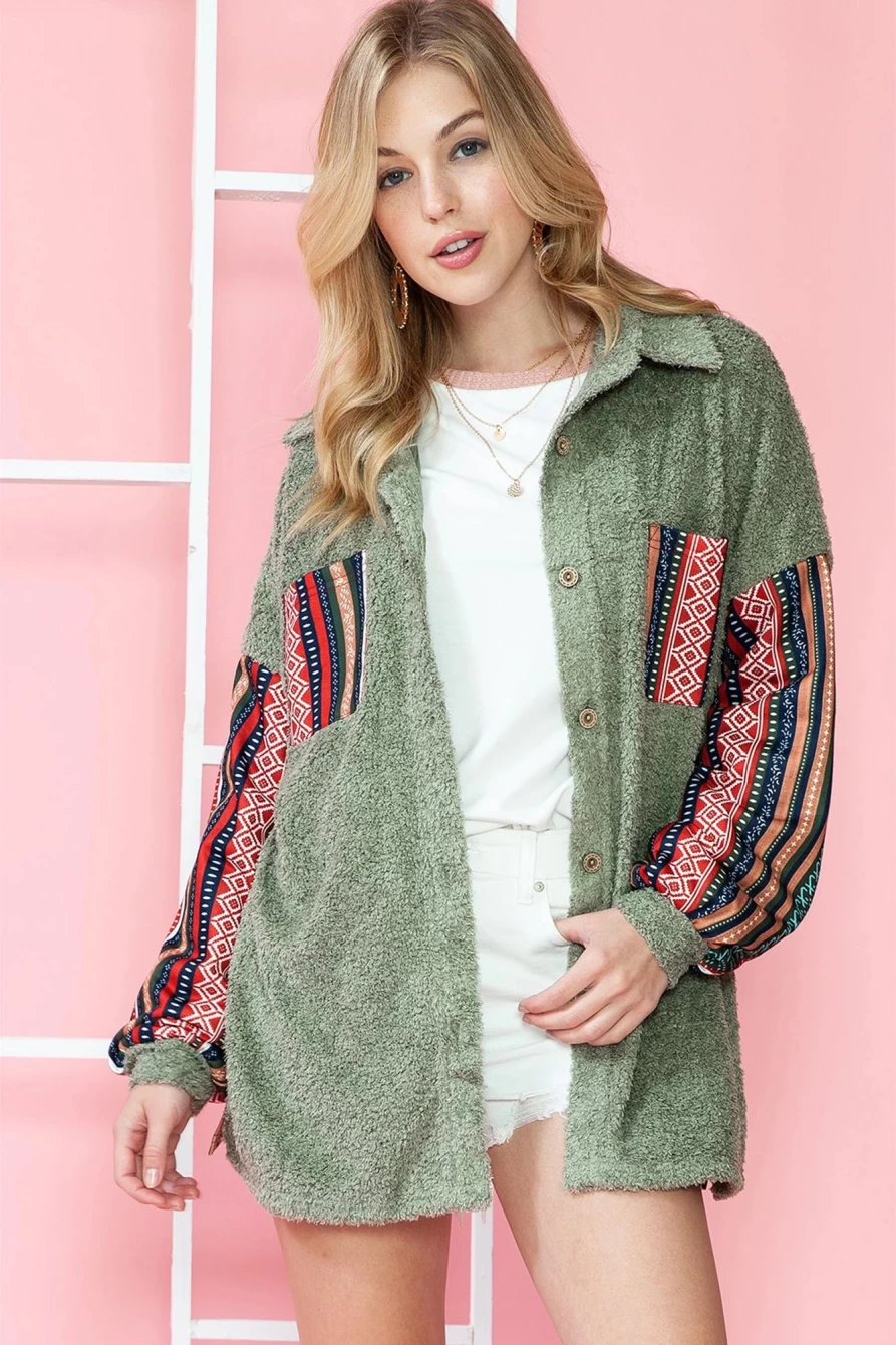 Shewin Women's Swamp Green Geometric Print Fleece Shacket - Contrast Trim Cozy Oversized Style