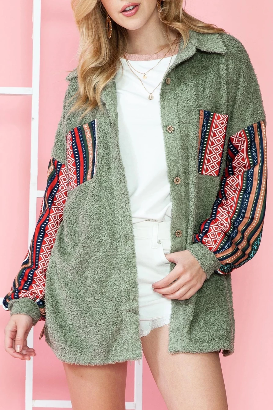 Shewin Women's Swamp Green Geometric Print Fleece Shacket - Contrast Trim Cozy Oversized Style