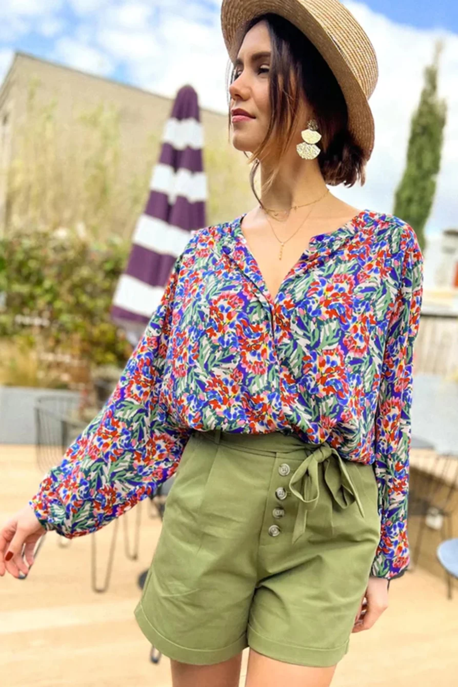 Shewin Women's Boho Floral Print Blouse with Bubble Sleeves in Multicolor