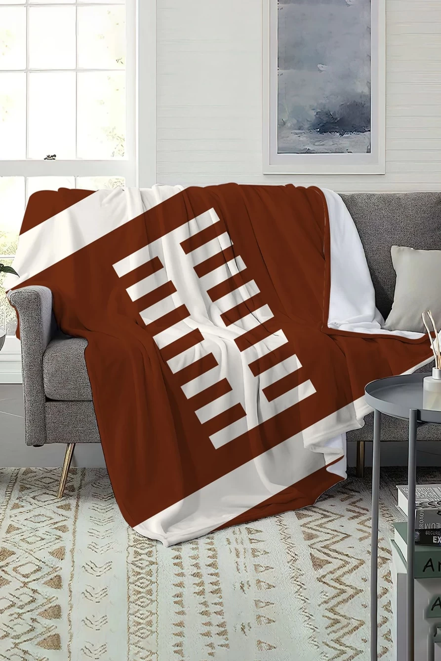 Shewin Women's Chestnut Rugby Game Fleece Blanket 150x130cm - Cozy Sports-Themed Throw