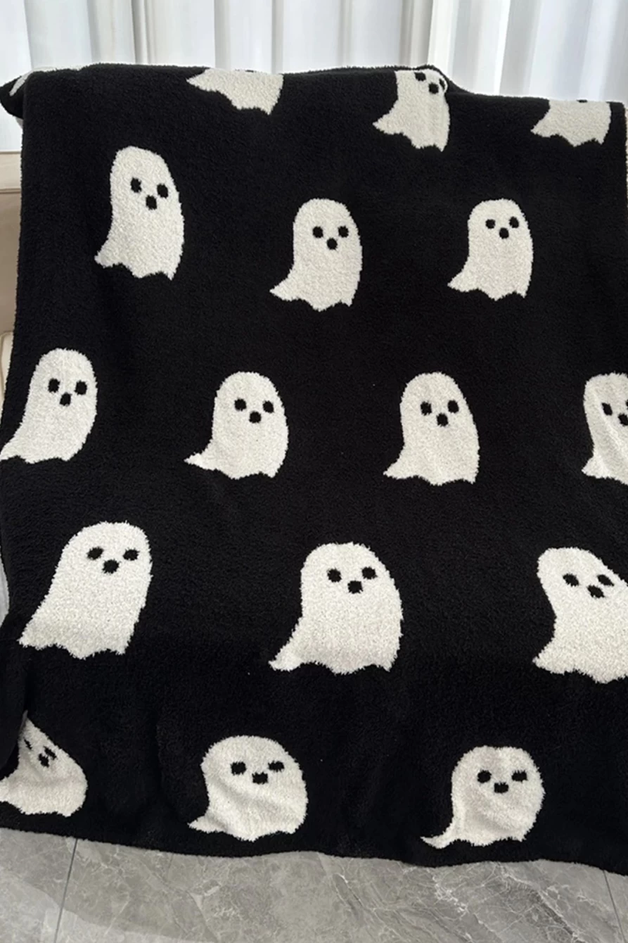 Shewin Black Halloween Ghost Flannel Blanket 130x150cm for Women - Cozy Throw for Spooky Season