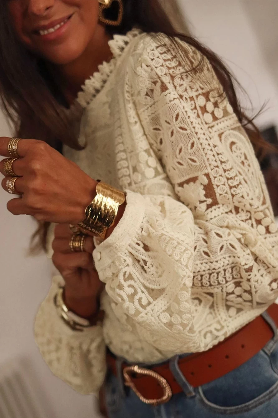 Shewin Women's Beige Paisley Lace Blouse with Frilled Collar