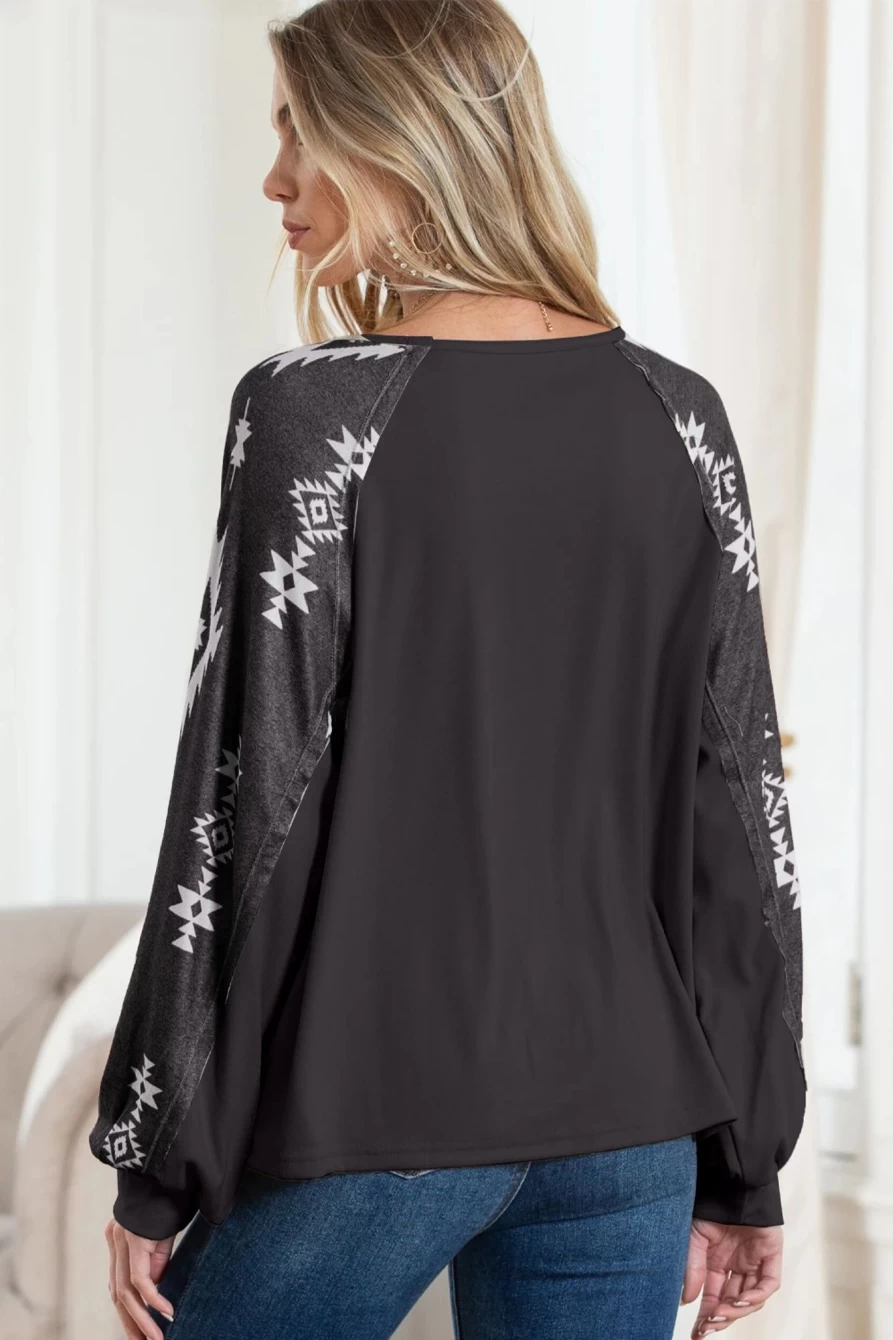 Shewin Women's Black Ethnic Geometric Print Long Sleeve Top