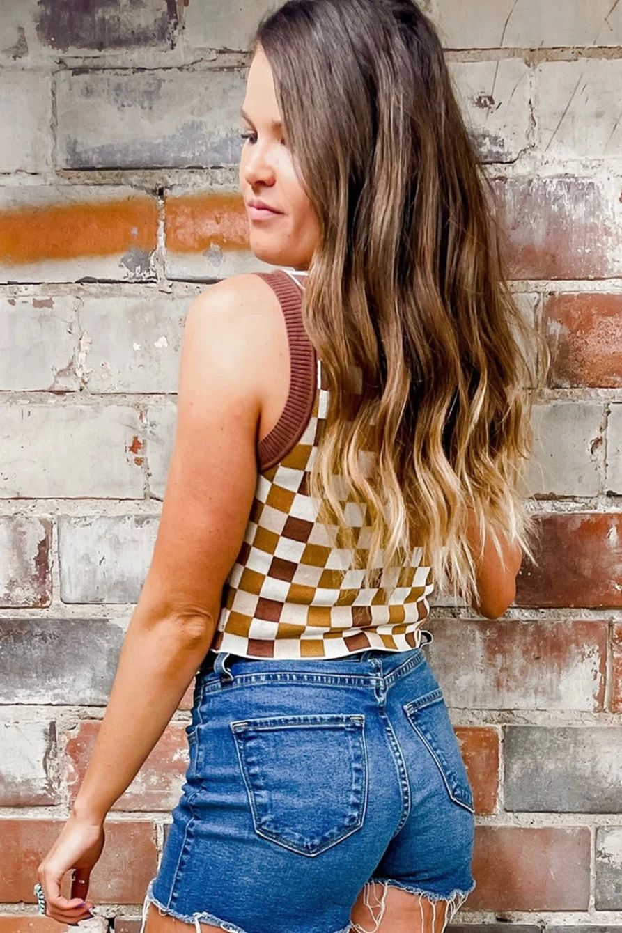 Shewin Women's Brown Checkered Ribbed Trim Sleeveless Knit Shirt
