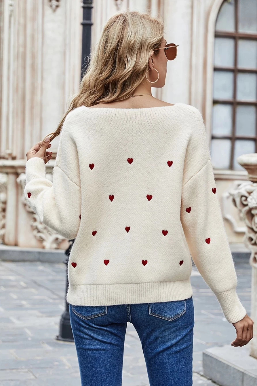 Shewin Women's Beige Heart Print V-Neck Loose Fit Knitted Sweater