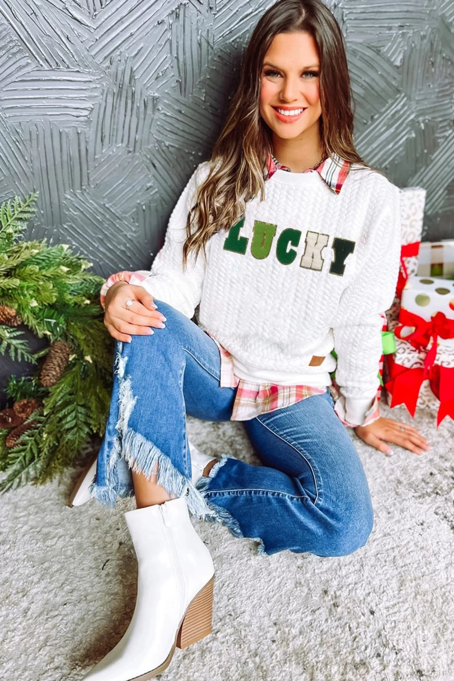 Shewin Women's White Lucky Letter Patch Quilted Sweatshirt - Cozy Embroidered Pullover